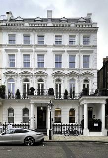 2 bedroom penthouse to rent, Prince Of Wales Terrace, London, W8