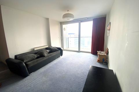 2 bedroom flat for sale, Hounslow, TW3