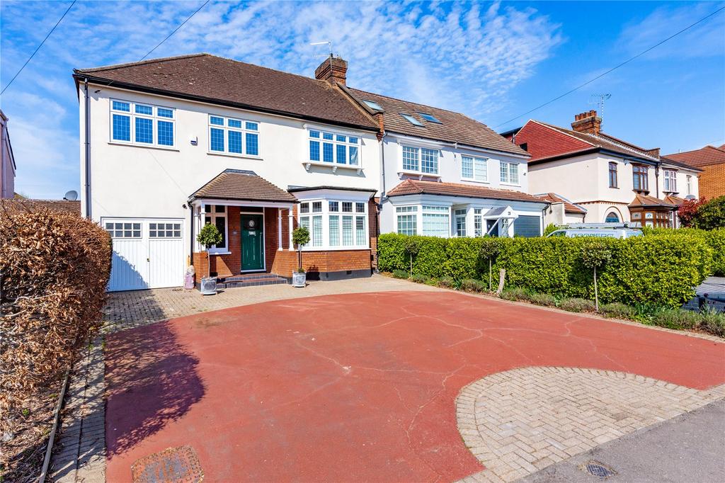 Courtenay Gardens, Upminster, RM14 4 bed semidetached house for sale