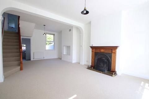 2 bedroom terraced house to rent, Reading Street, Broadstairs