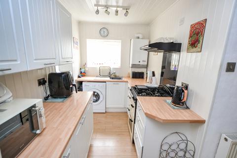 2 bedroom semi-detached bungalow for sale, Clacton-on-Sea CO15