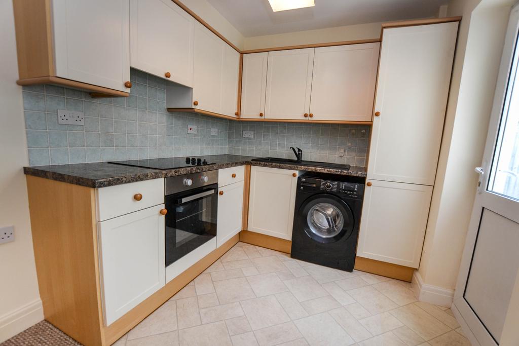 HollandonSea, ClactononSea CO15 4 bed bungalow for sale £400,000
