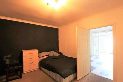 3 Roseheath Road, Hounslow, TW4 5HH