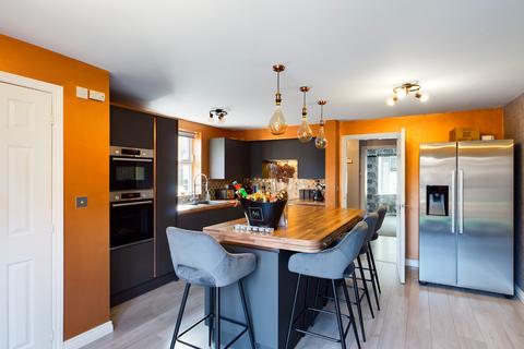 3 Blenkinsop Drive, Leeds, LS10 4GF
