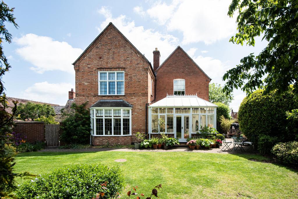 Broad Close House, Broad Close, Ettington, StratforduponAvon, CV37 3