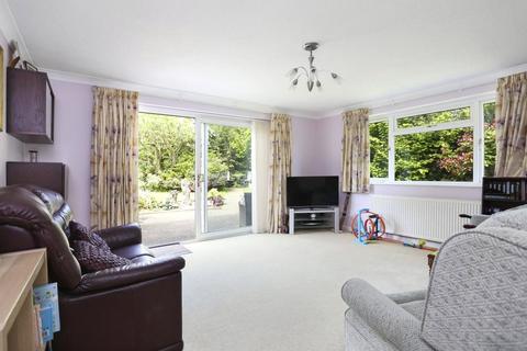 5 bedroom detached house for sale, The Vale, Oakley, RG23