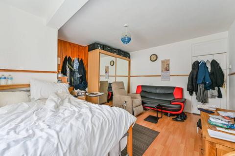 2 bedroom flat for sale - Crawford Estate, Camberwell, London, SE5