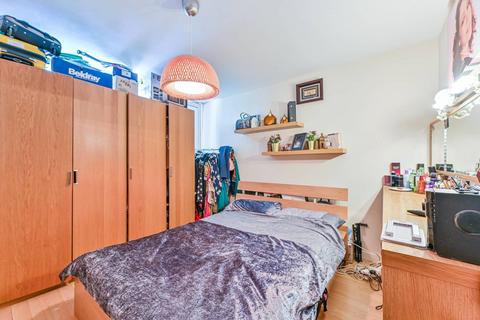 2 bedroom flat for sale - Barrington Road, Brixton, London, SW9