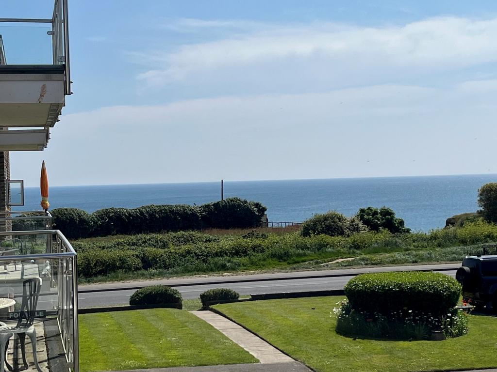 Westminster Court, Marine Drive, Barton On Sea, New Milton, BH25 2 bed