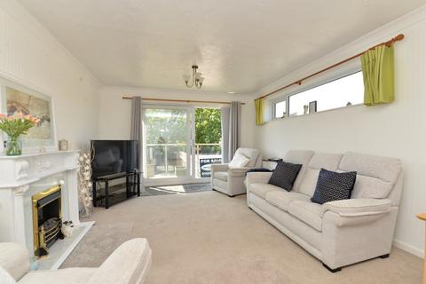 2 bedroom apartment for sale, Westminster Court, Barton On Sea, New Milton, BH25