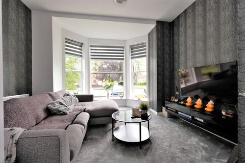 2 bedroom ground floor flat for sale - Half Edge Lane, Eccles, M30