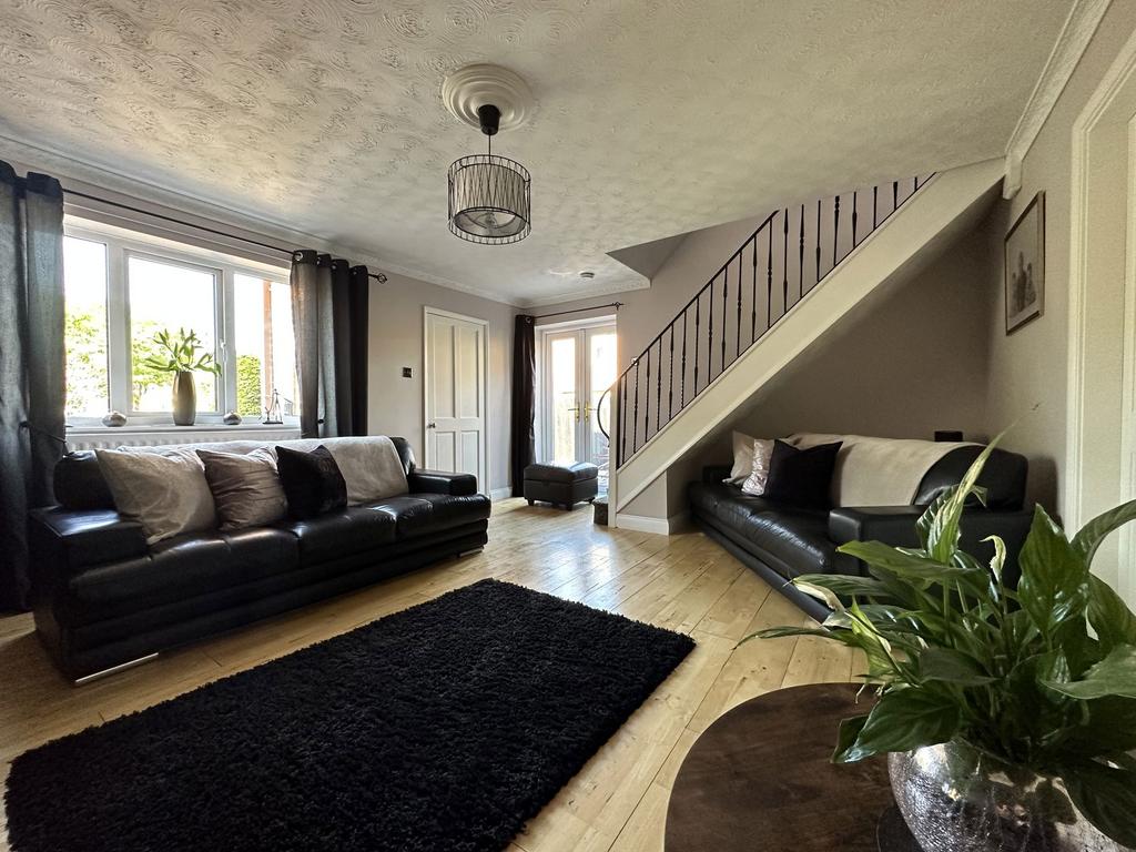 Glenmoor, Hebburn, Tyne and Wear... 3 bed semidetached house £160,000