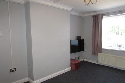 2 bedroom apartment to rent, Harburn Walk, Manchester, M22.