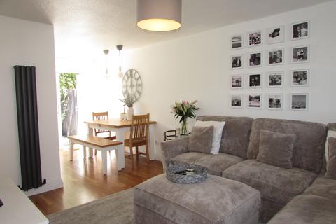 16 Hilton Road, Manchester, M22 4ZD