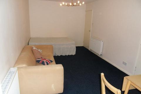 1 bedroom flat to rent, Cliff Road, Leeds, West Yorkshire, LS6