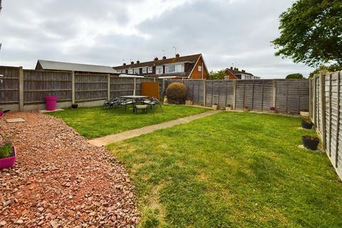 2 bedroom bungalow for sale, Chatsworth Avenue, Tuffley, Gloucester, Gloucestershire, GL4