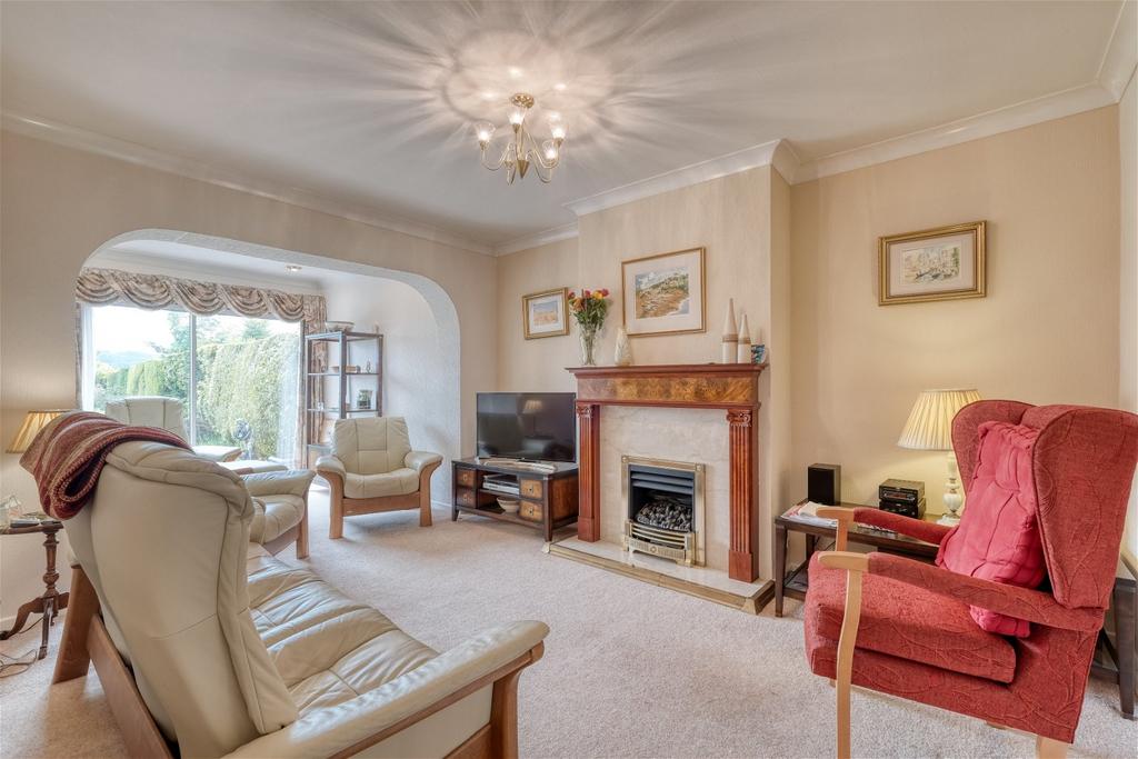Clent Road, Rubery, Birmingham, B45 9XE 3 bed semidetached house £