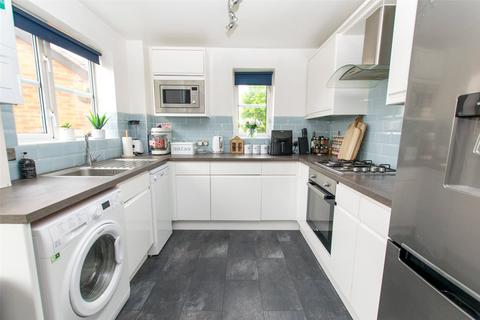 23 Graphic Close, Dunstable, LU6 3EL