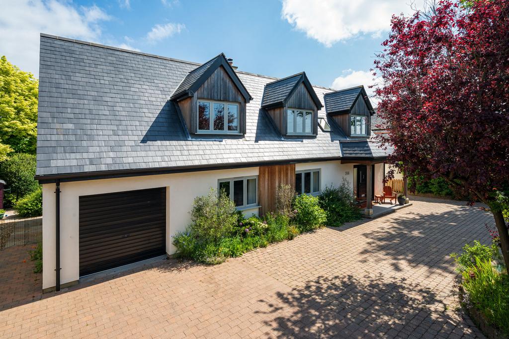 Greys Road, HenleyonThames RG9 4 bed detached house for sale £1,595,000