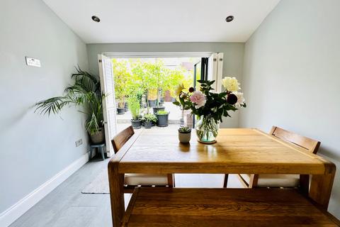 158 Ancona Road, London, SE18 1AB