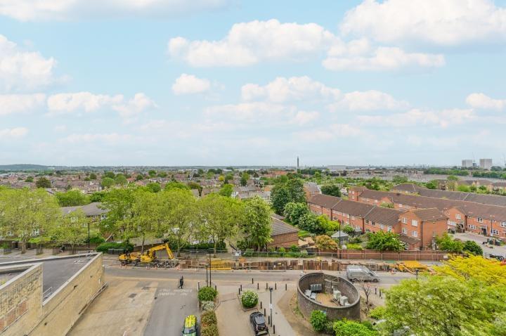 Chpk3778672 large-11-03 jpg