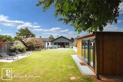 3 bedroom bungalow for sale - North Lawn, Ipswich, Suffolk, IP4