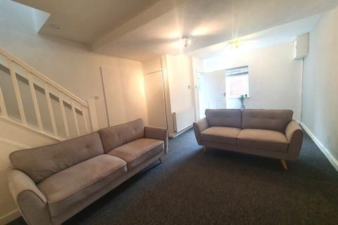 1 bedroom flat to rent, Farnley Road, Heaton, NEWCASTLE UPON TYNE, NE6