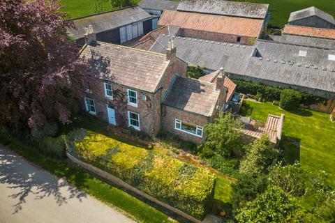 4 bedroom property with land for sale - Manor House Farm Steading, Thrintoft, Northallerton