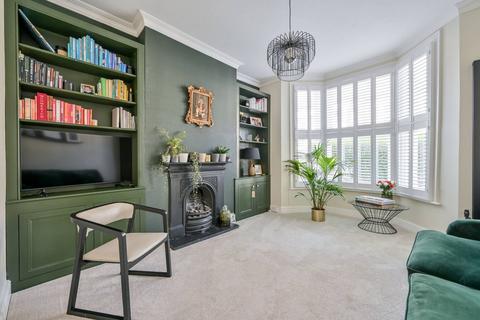 1 bedroom flat for sale - Craster Road, Brixton Hill, London, SW2