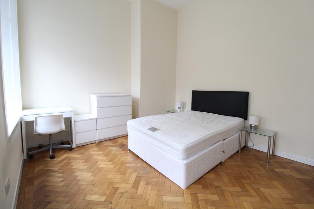 Bedroom (2)