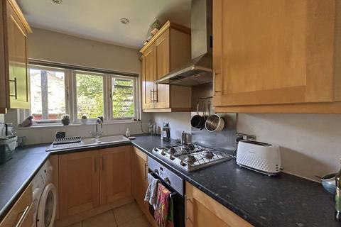 2 bedroom flat to rent, Cowley Road, Mortlake, SW14