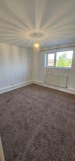 3 bedroom maisonette to rent, Wansford Place, Corby NN17