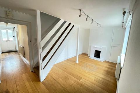 3 bedroom terraced house to rent, Red House, Hp14