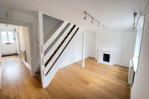 undefined, Red House, Hp14