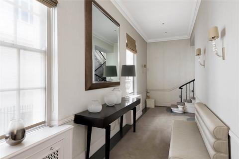 4 bedroom end of terrace house for sale, Eaton Place, London, SW1X