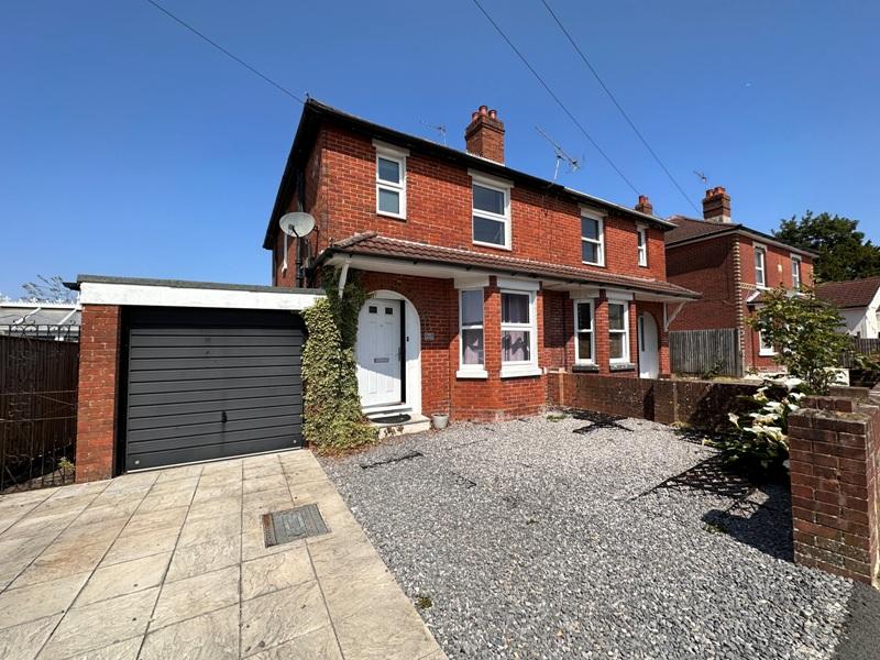 St. Monica Road, Southampton 3 bed semidetached house £1,500 pcm (£