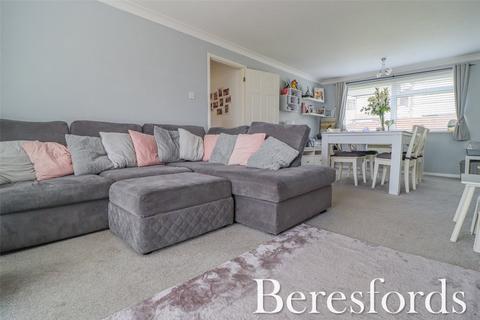 22 Tyrells Close, Upminster, RM14 2QA