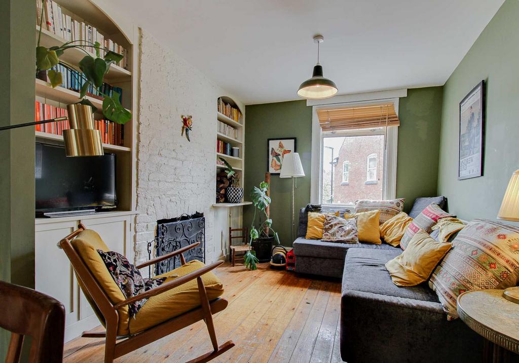 Valence Road, Lewes 3 bed terraced house for sale £450,000