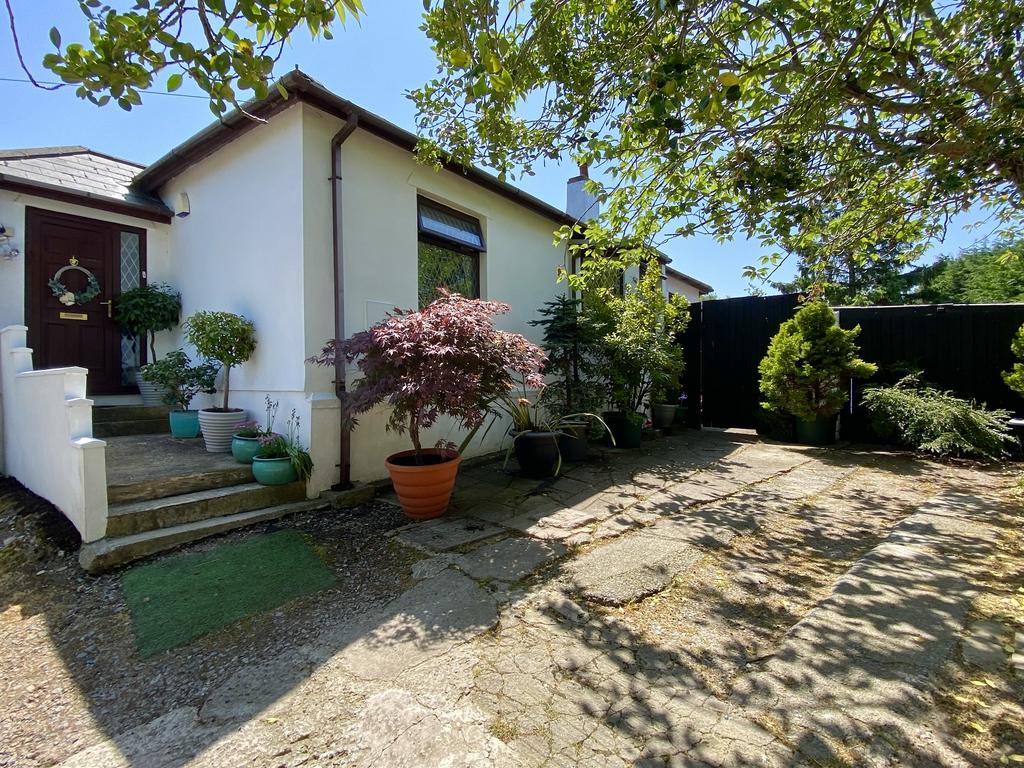 Oaklands, Murch Road, Dinas Powys... 4 bed bungalow £650,000