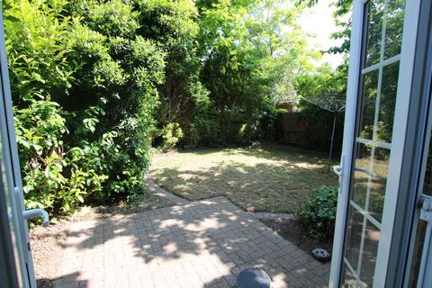 2 bedroom semi-detached house for sale - Freeland Close, Thorpe Marriott, Norwich