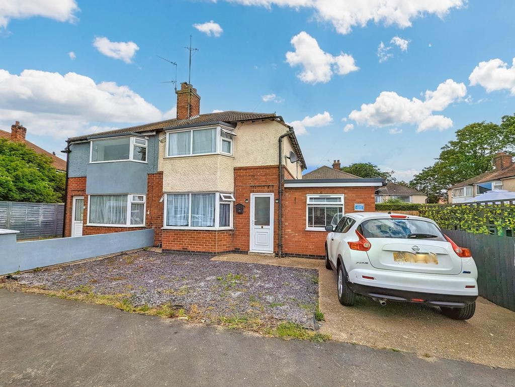 Avenue, Skegness, PE25 3 bed semidetached house for sale £172,000