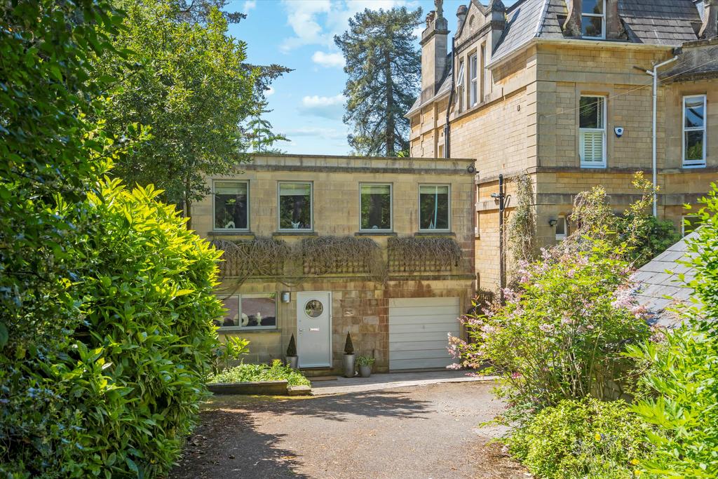 Weston Park, Bath, Somerset, BA1 4 bed detached house for sale £895,000