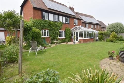 4 bedroom detached house for sale - Little Paddocks, Chestfield, Whitstable