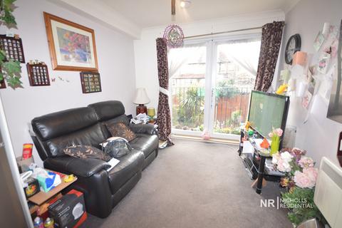 2 bedroom apartment for sale, North Cheam SM3