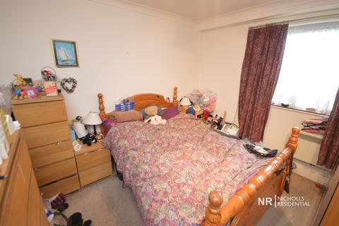 2 bedroom apartment for sale, North Cheam SM3