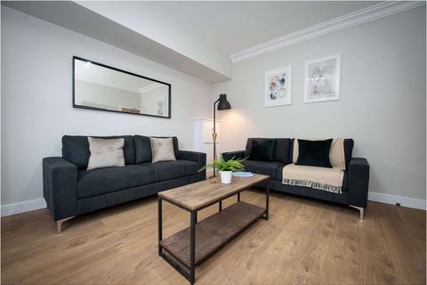6 bedroom terraced house to rent - Quarry Place, Leeds LS6