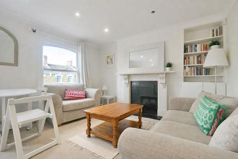 2 bedroom flat to rent, Ferndale Road, Clapham North, London SW4