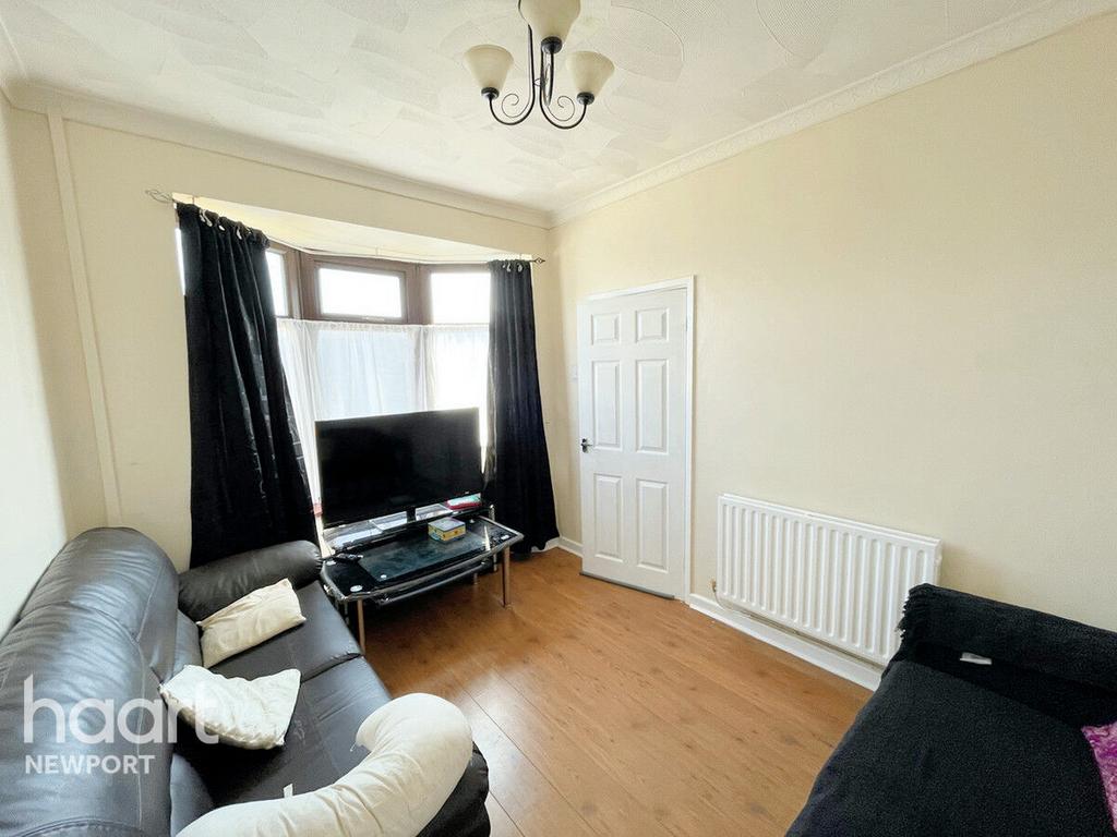 Rodney Road, Newport 2 bed terraced house for sale £130,000