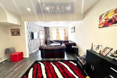 undefined, Harrow Road, Feltham TW14