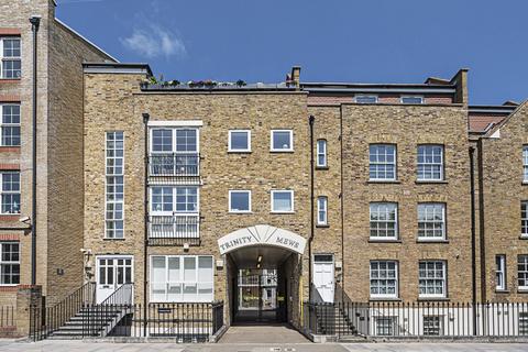Flat 13, 6 Trinity Mews, London, E1 3BT